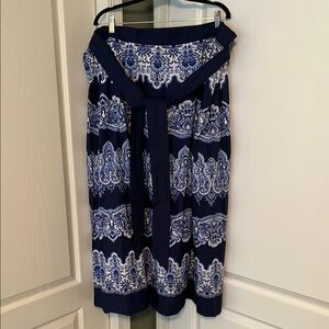 Talbots Navy and White Patterned Long Flowy Skirt 22W NWT